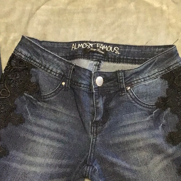 Almost Famous Boho low rise jeans - Picture 3 of 6